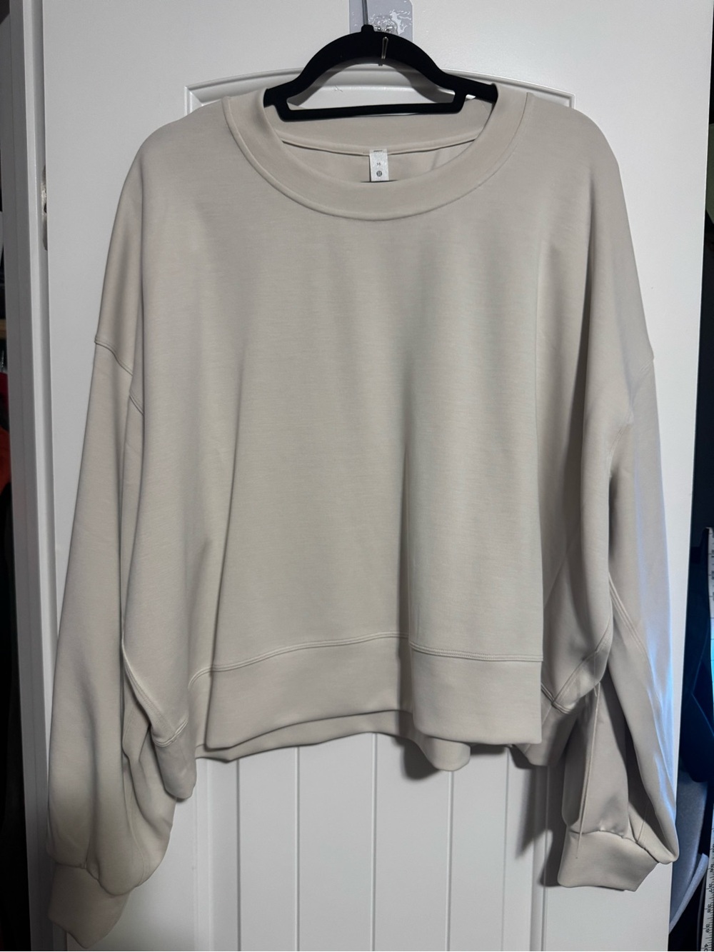 lululemon athletica perfectly Oversized crop Crewneck Sweatshirt - WHTO